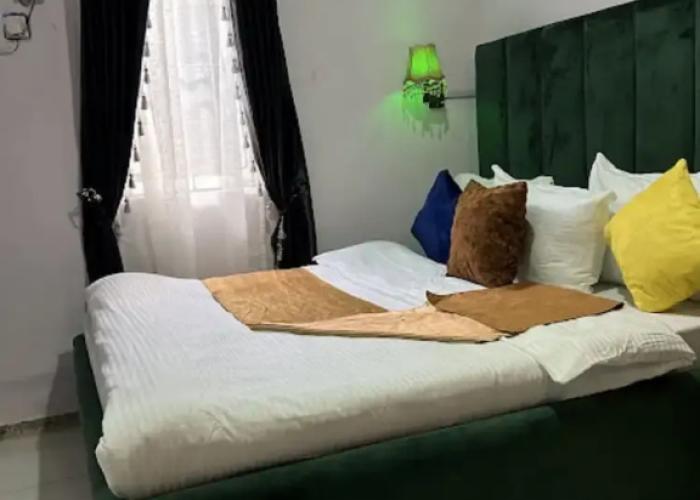 Glandov Suites and Apartment