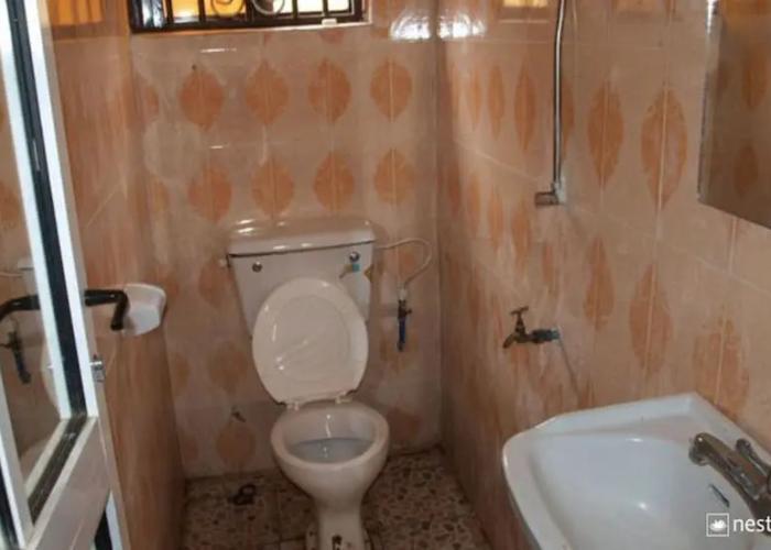 Townhall Hotel & Suites