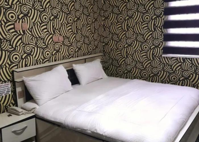 Chukzie Suites & Apartments