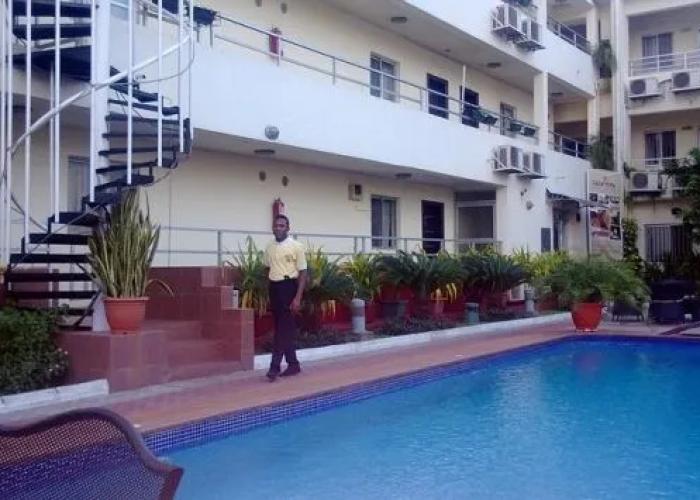 Cata Apartment Hotel And Spa