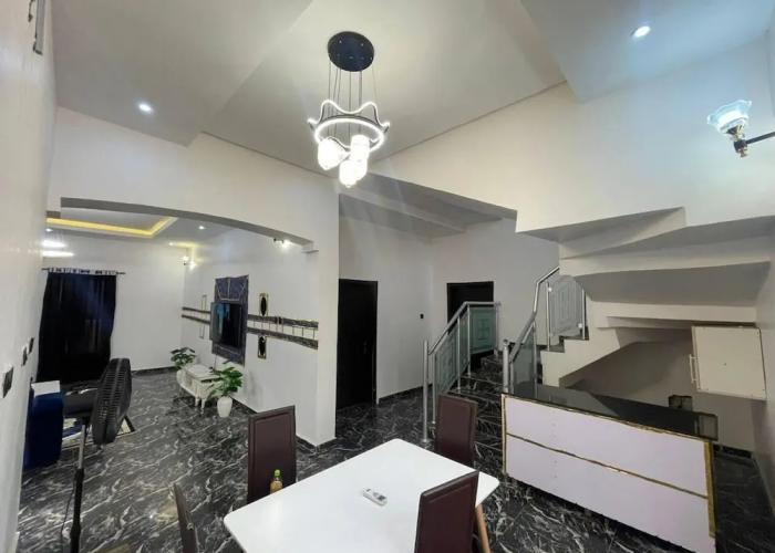 Immaculate 4-bed Detached Duplex in Lekki Chevron