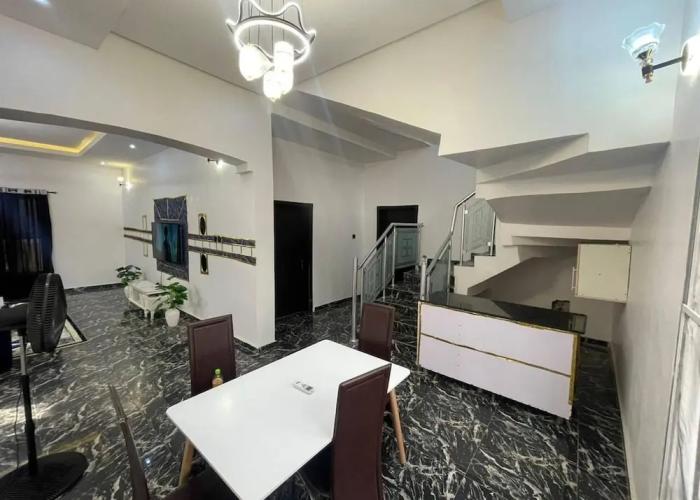 Immaculate 4-bed Detached Duplex in Lekki Chevron