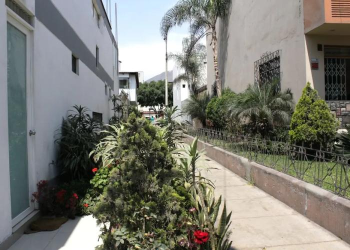 Monterrico Suites Hotel