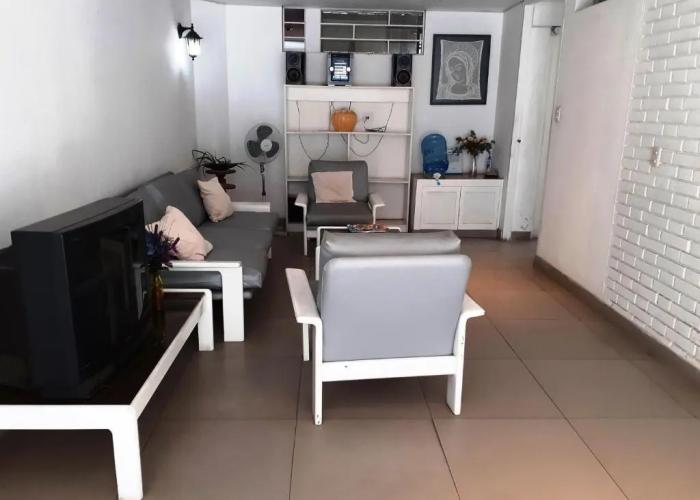 Monterrico Suites Hotel