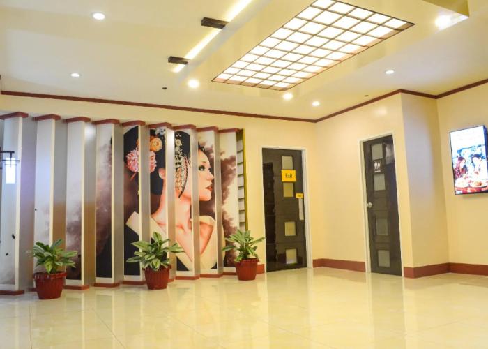 Hotel Sogo LRT Monumento Station