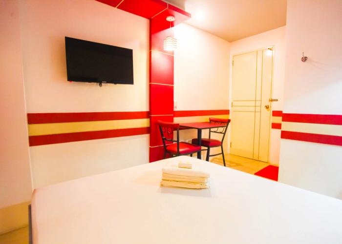 Hotel 99 Monumento Caloocan