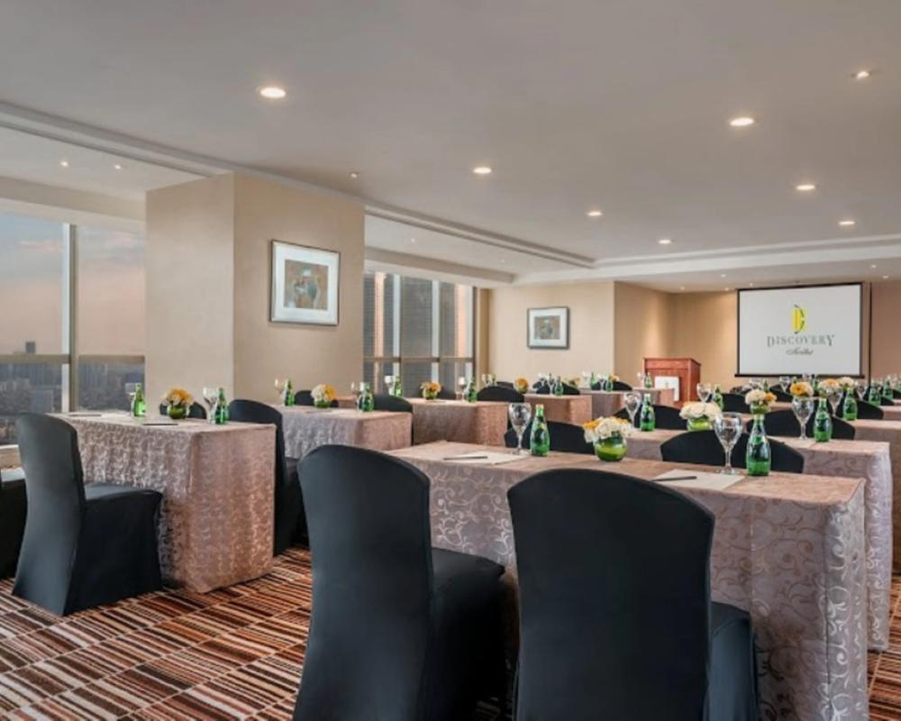 фото Discovery Suites