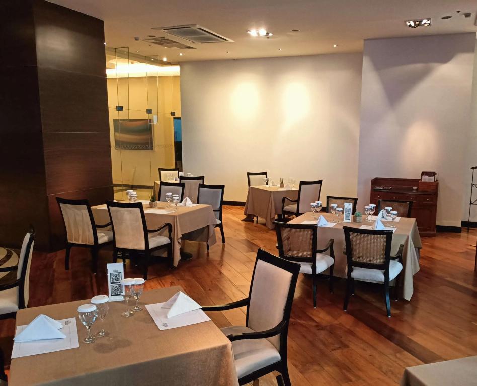 фото Discovery Suites