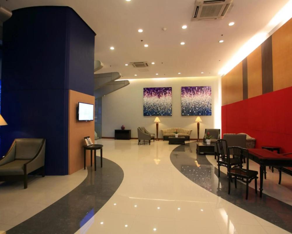 фото The Malayan Plaza