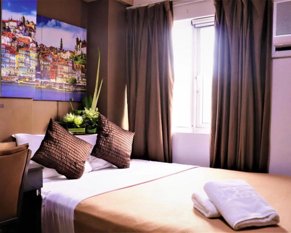 фото The Studio 18 Residences