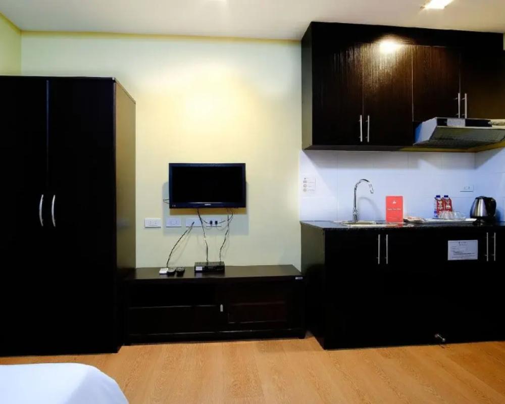 фото The Studio 18 Residences