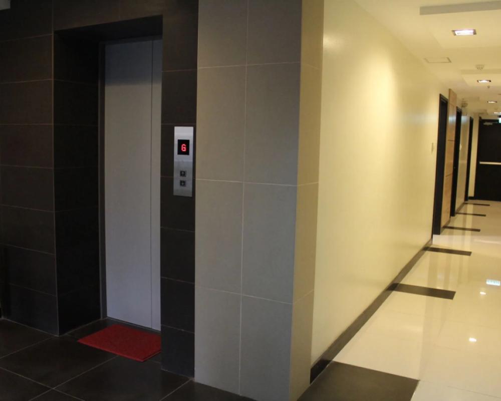 фото The Studio 18 Residences
