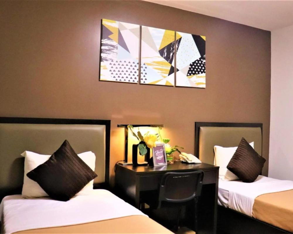фото The Studio 18 Residences