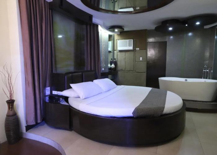 Victoria Court Suites - Pasig