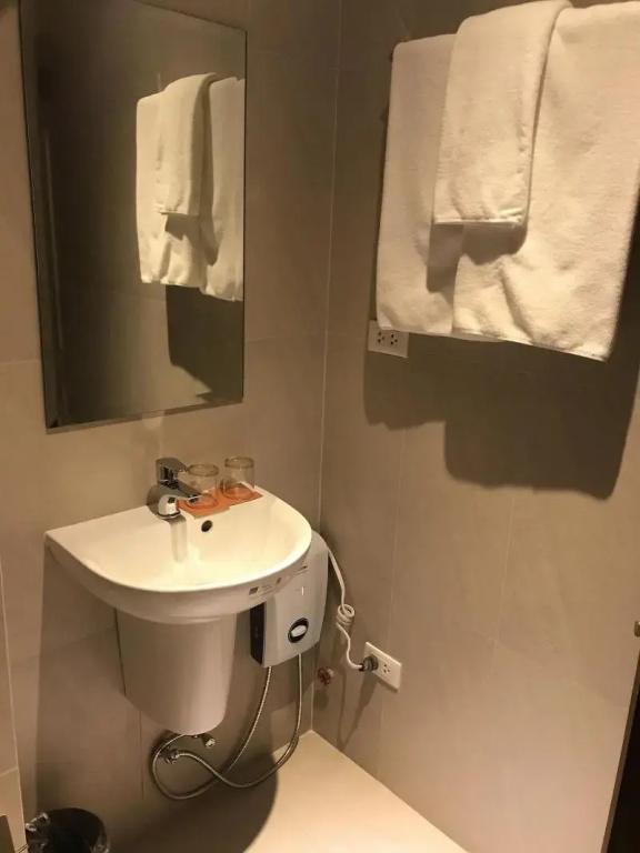 фото Maxx Hotel Ortigas
