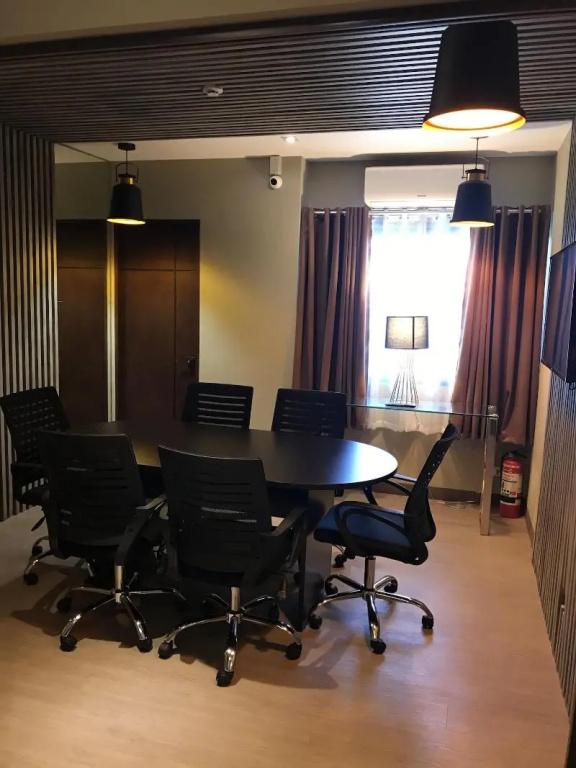 фото Maxx Hotel Ortigas
