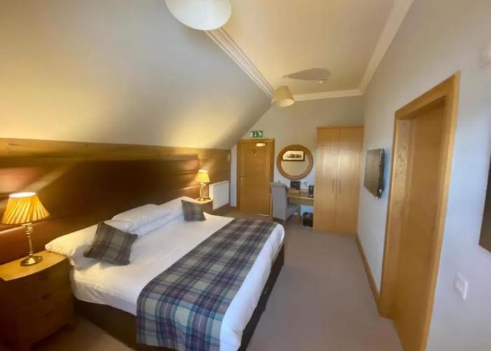 Ravelston House