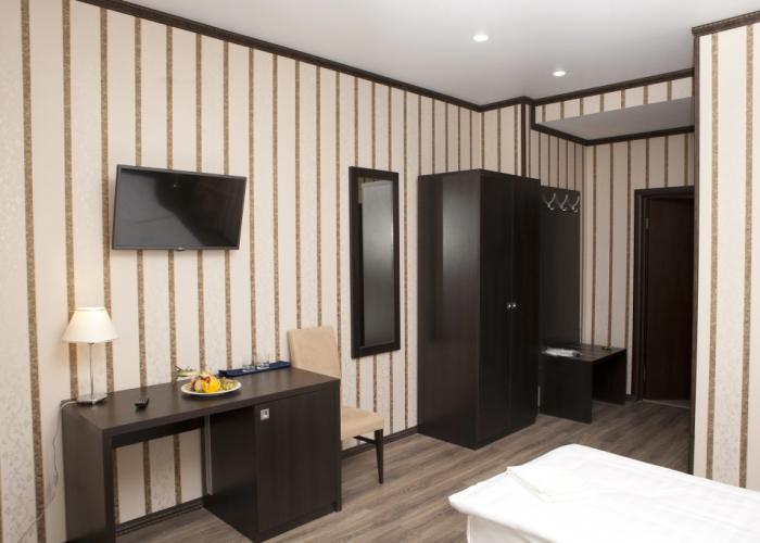 Gold Shark Hotel