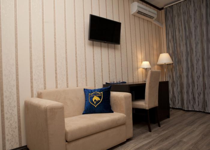 Gold Shark Hotel