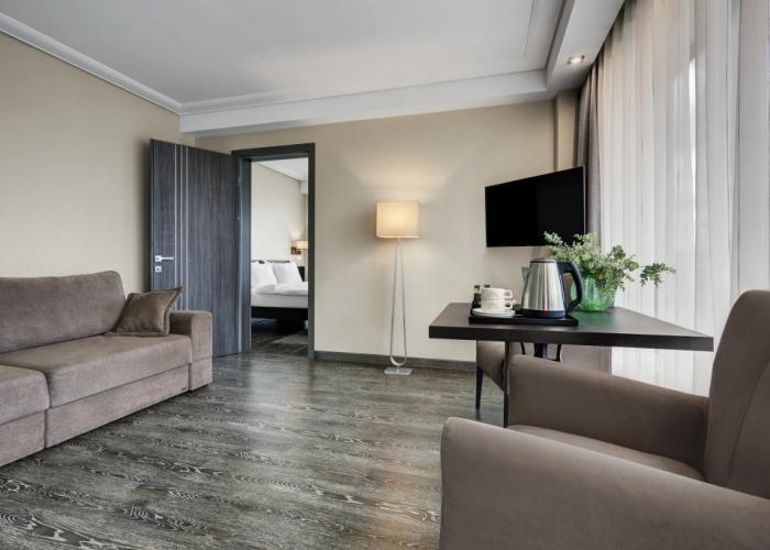 Astro Plaza Hotel