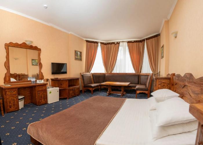 Yuzhniy dvorik Hotel