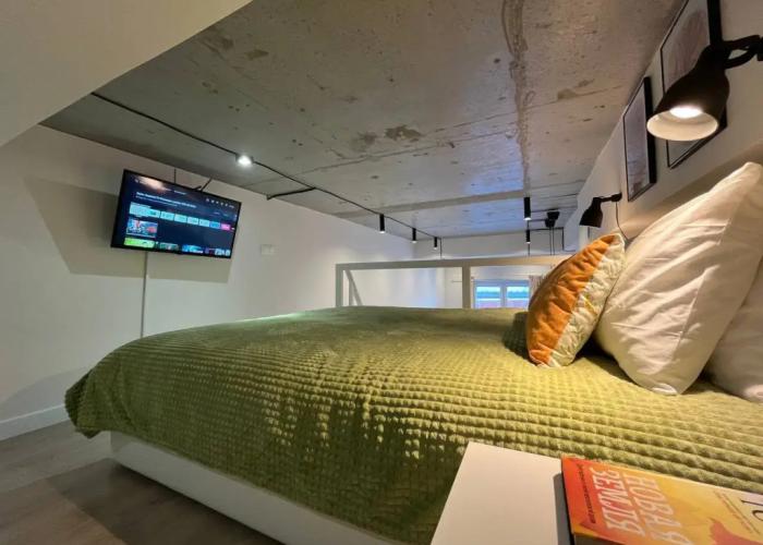 Happy People Apartment