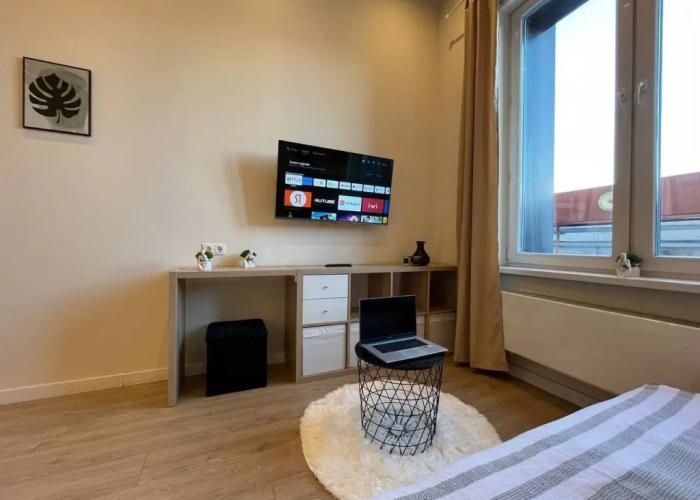 Happy People Apartment