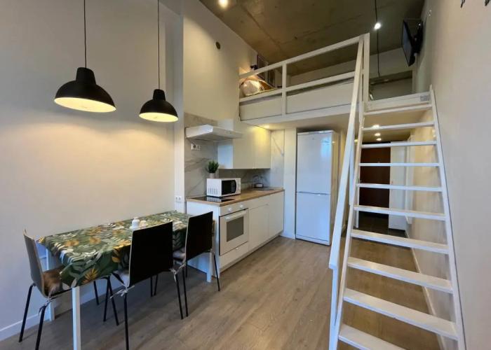 Happy People Apartment