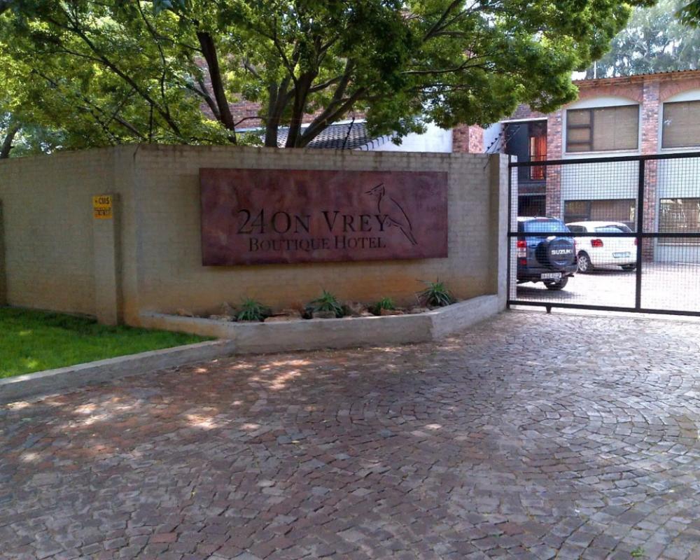 24 Onvrey Guest House