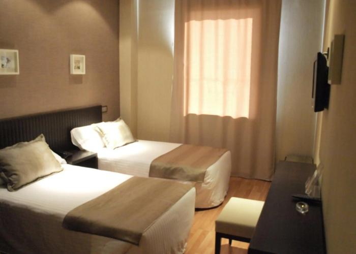Hotel Dinastía