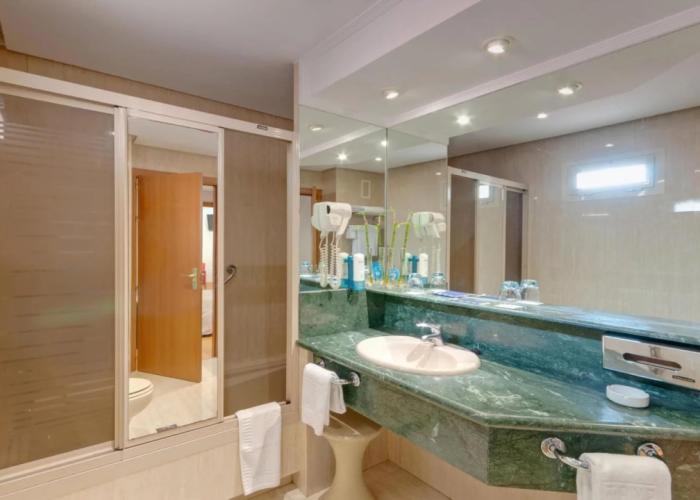 Madrid-Getafe Los Angeles Hotel