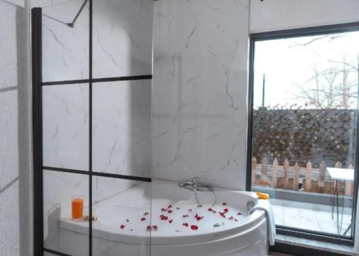 Melanj Airport Hotel