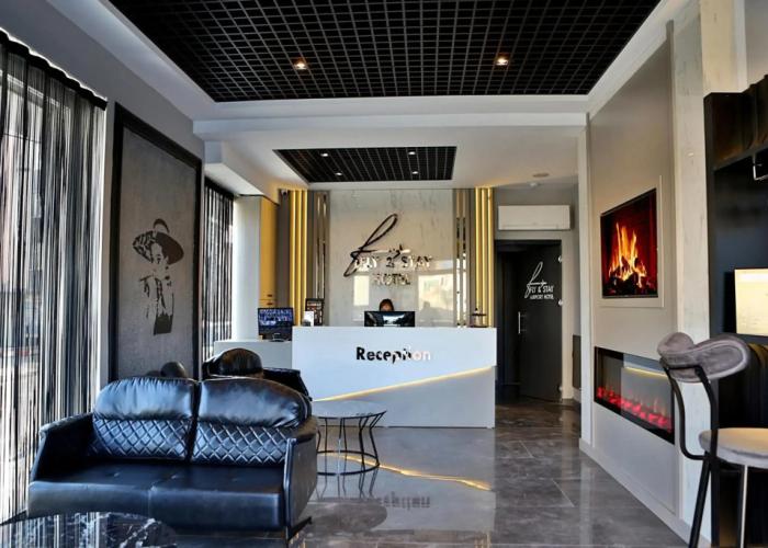 Fly And Stay Airport Hotel