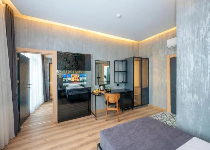 Continental Airport Hotel