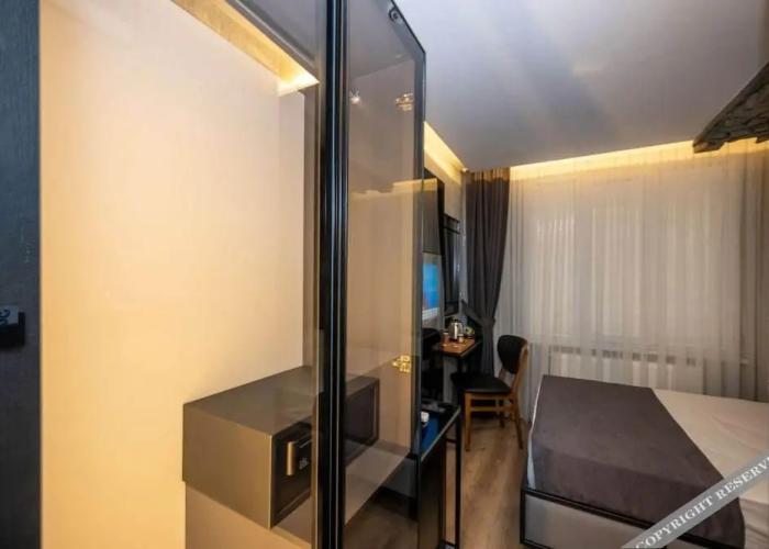 Continental Airport Hotel