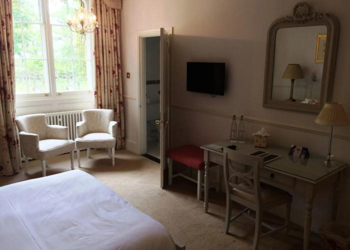 Weston Manor Hotel