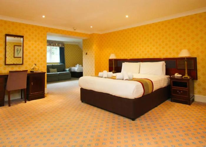 The Holt Hotel