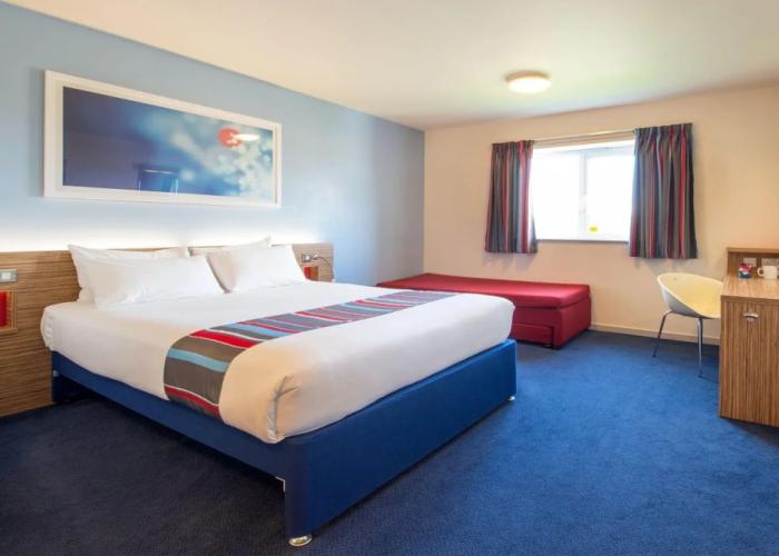 Travelodge Bicester Cherwell Valley M40
