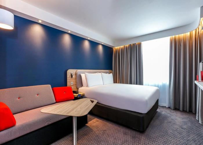 Holiday Inn Express Bicester by IHG