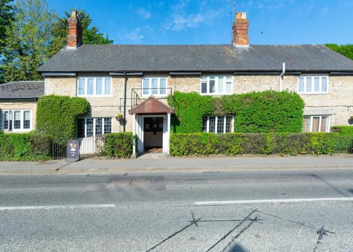 the Jersey Arms Hotel