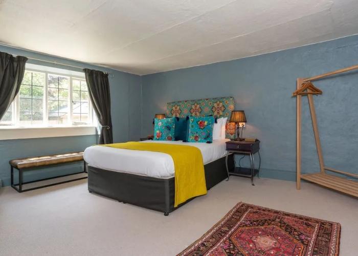 the Jersey Arms Hotel