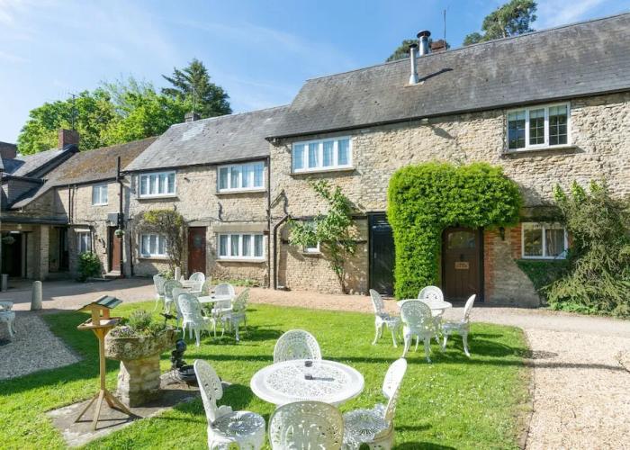 the Jersey Arms Hotel
