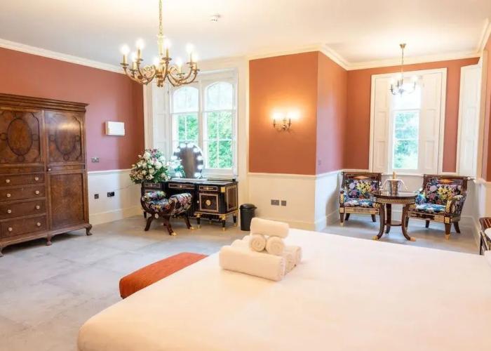 Weston Manor Hotel