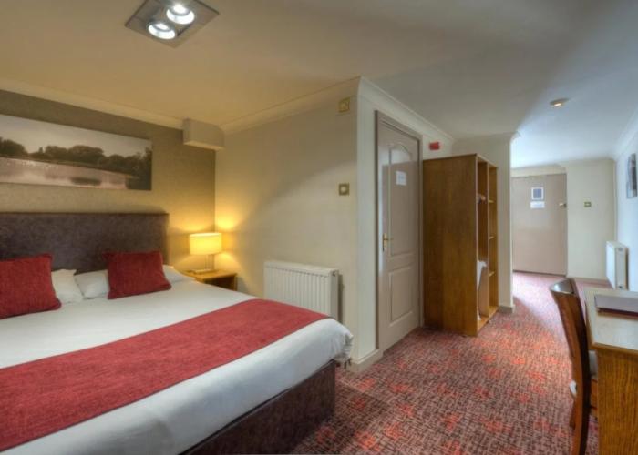The Elms Hotel