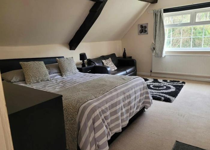 Apartment 17th-century1bed/studio/petsok/garden/wifi