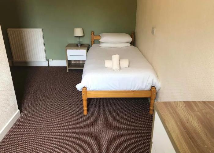 Eastbank Hotel