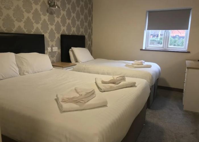 Broom Hall Inn