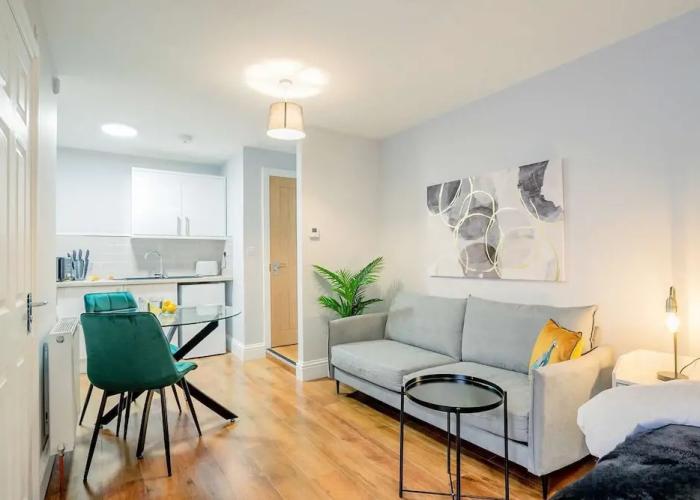 Host Stay Bridge Street Studio Apartment