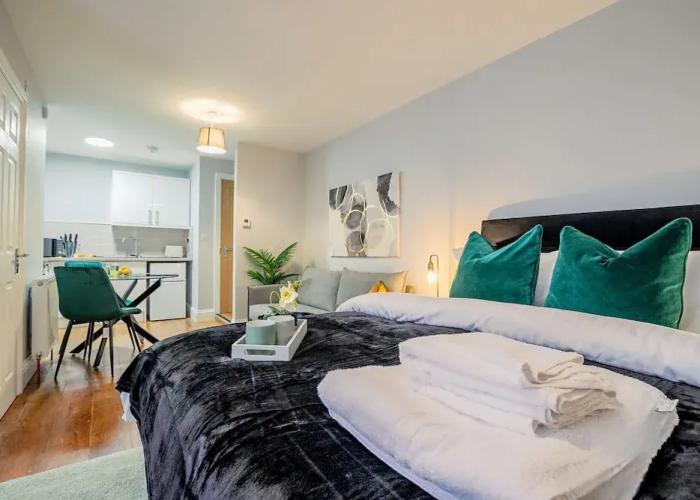 Host Stay Bridge Street Studio Apartment