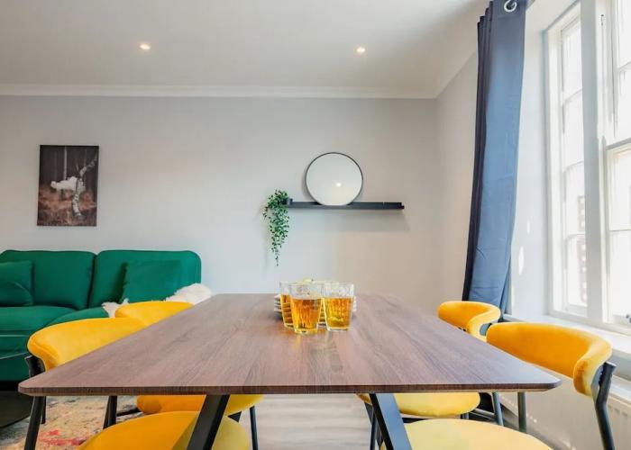 Host Stay Bridge Street Penthouse Apartment